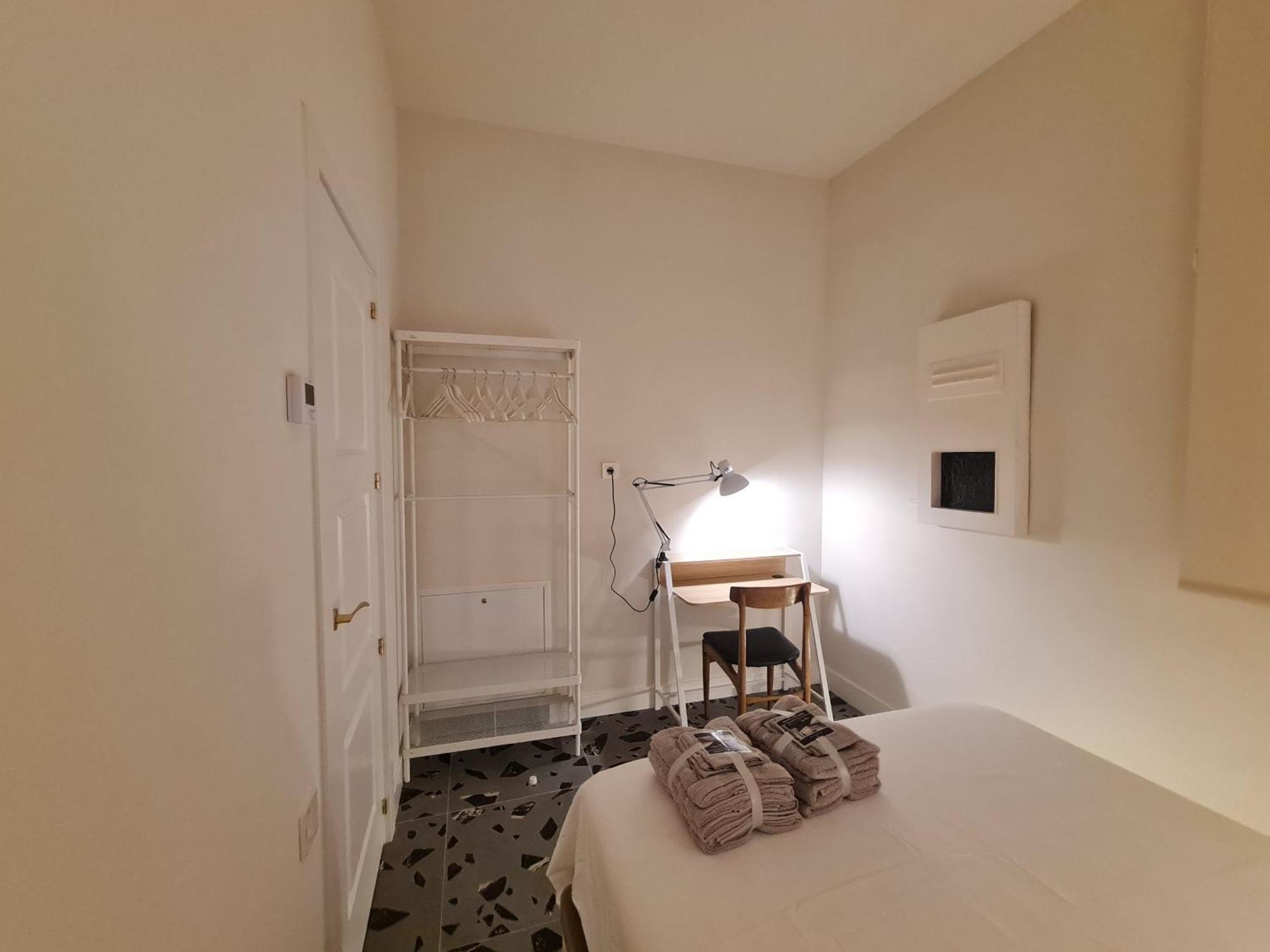 City Center Madrid Apartment With 2 Bedrooms Bagian luar foto